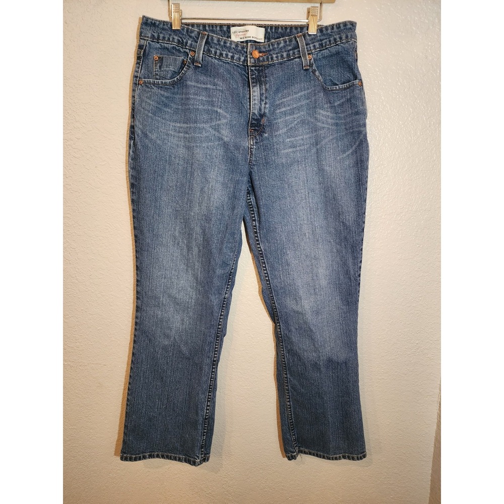 Levi's Women's Denim Jeans, Size 18 Short, Mid-Rise, Boot Cut, Inseam 28.5"